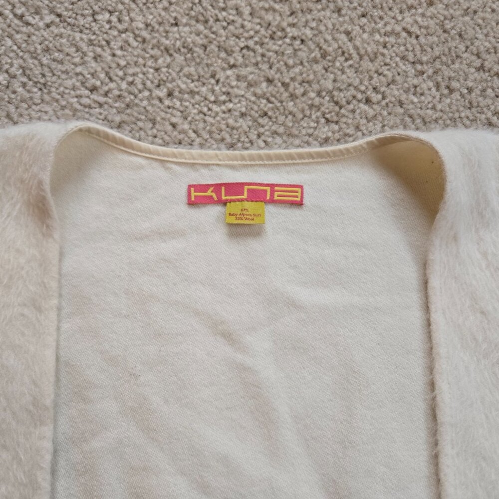 Kuna Baby Alpaca & Wool FUZZY FURRY Wrap - Picture 2 of 15